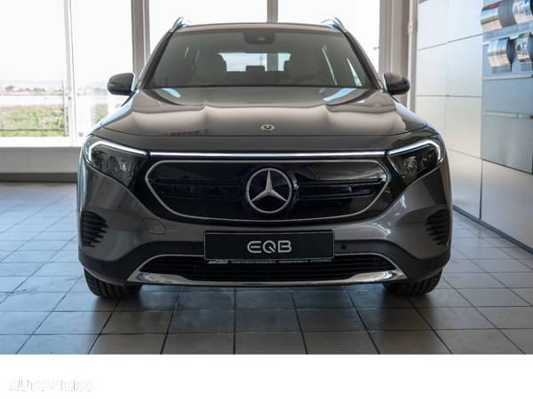 Mercedes-Benz EQB 300 4MATIC - 4