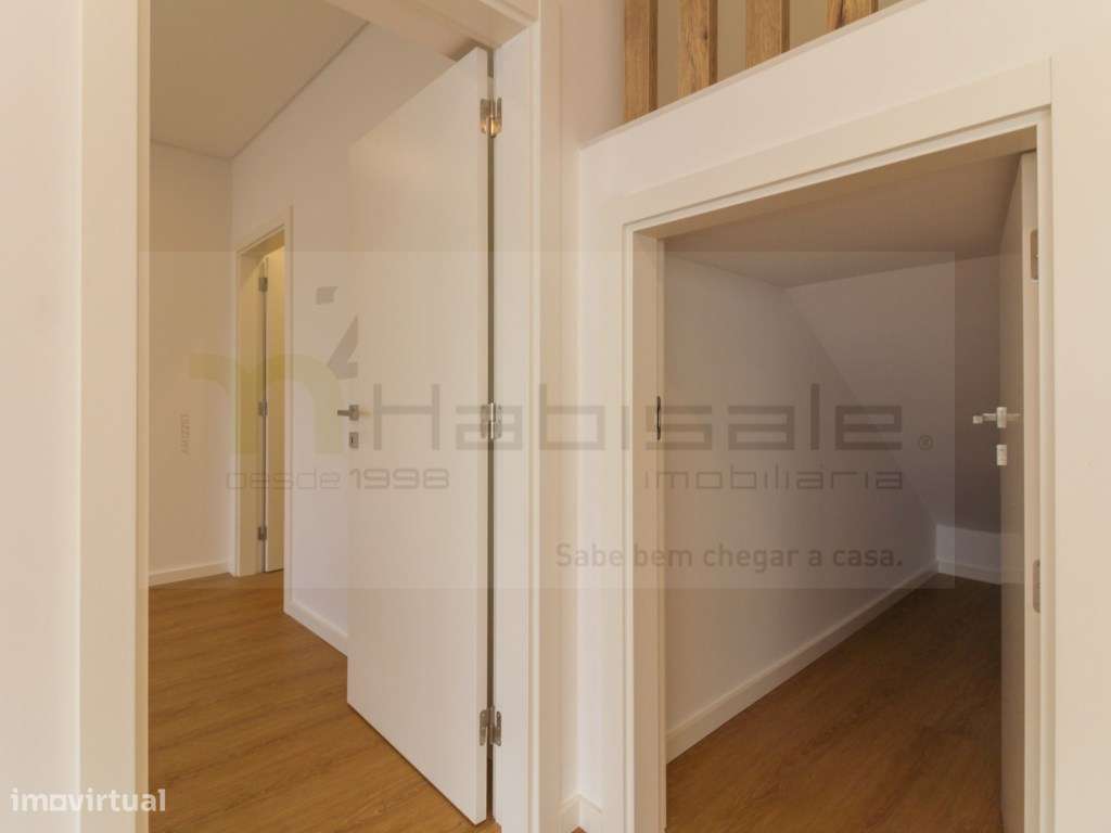 Moradia de Luxo com elevador, piscina e vista panorâmica, em Loures-55