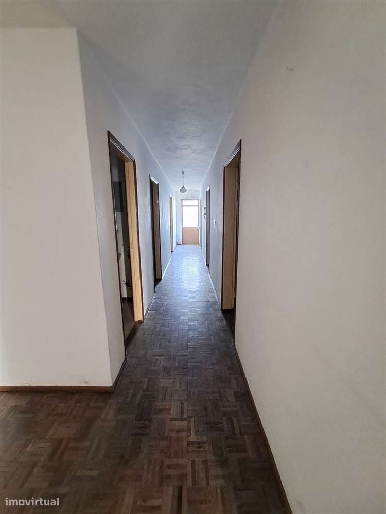 Moradia na zona histórica em Miranda do Douro-17