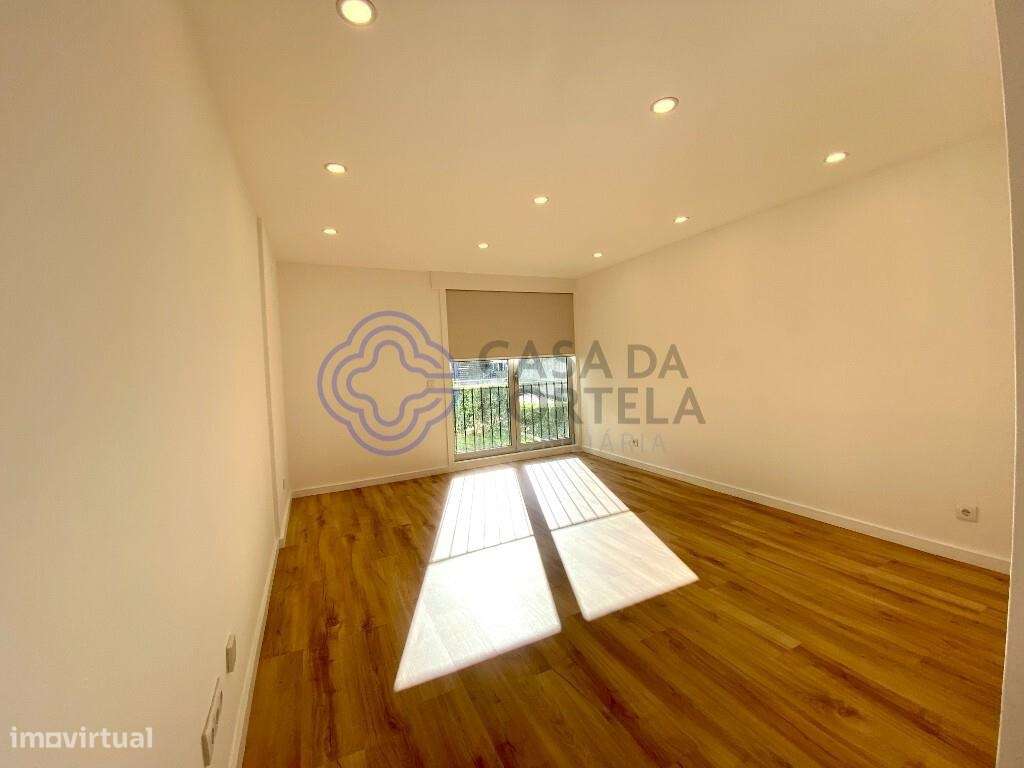 Apartamento T2 com Garagem no Porto. - Grande imagem: 5/28