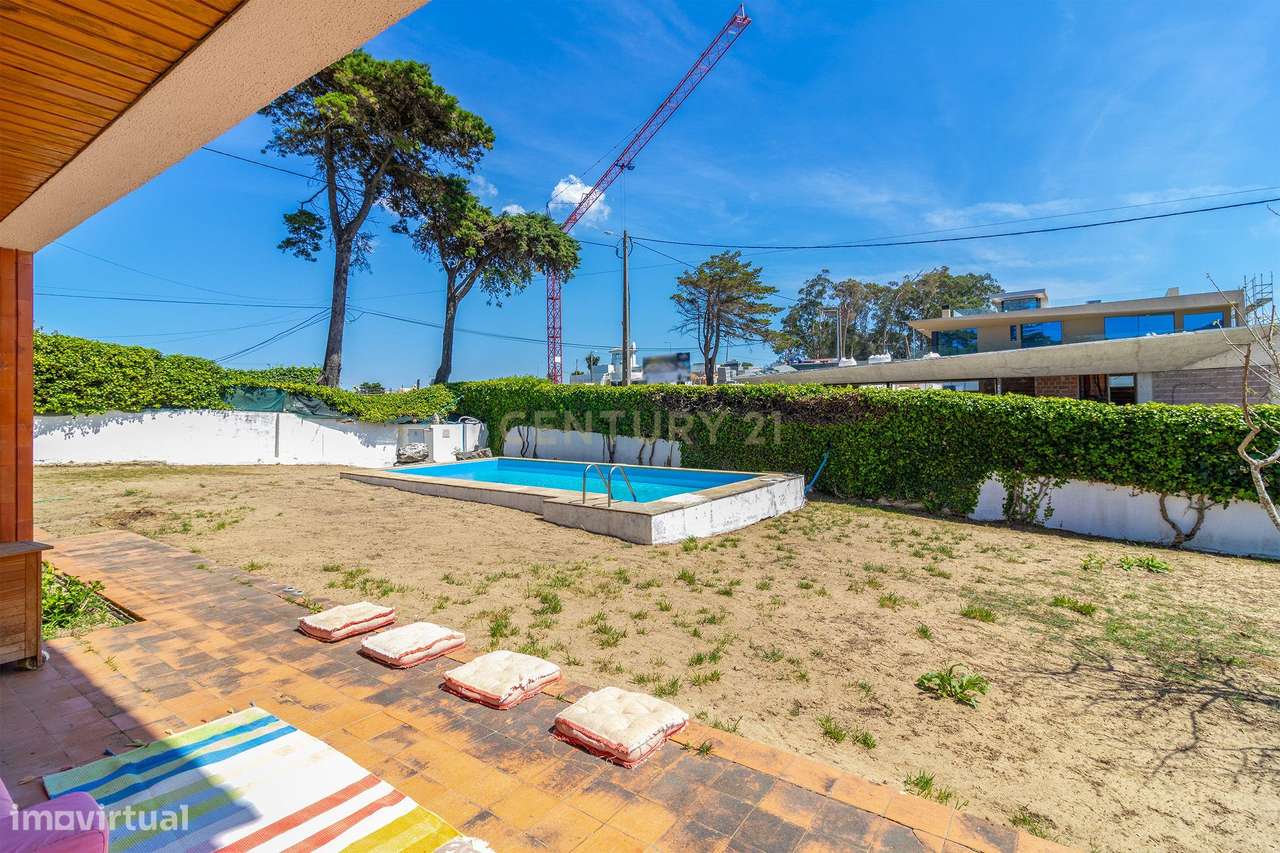 Moradia T5 com Jardim e Piscina | Albarraque – a 5 minutos da Beloura-29