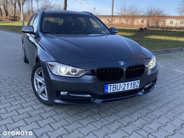 BMW Seria 3 318d Sport Line - 32