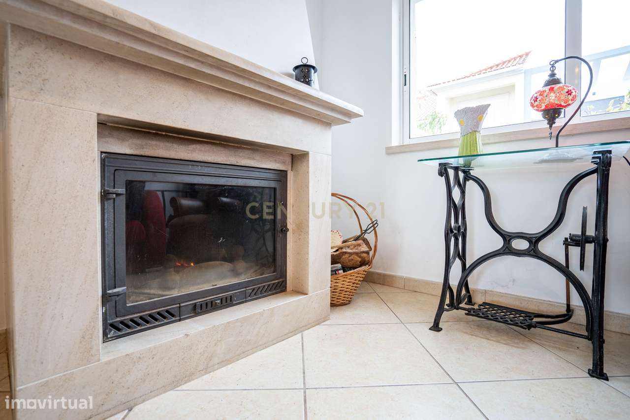 Moradia T3 com Garagem e Piscina em Azeitão - Grande imagem: 5/44