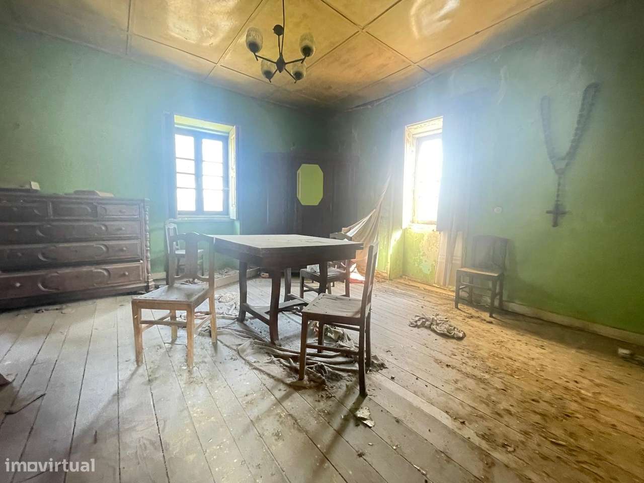 2 Moradias para restaurar, inseridas em um terreno de 2962m2, em Sandi-5