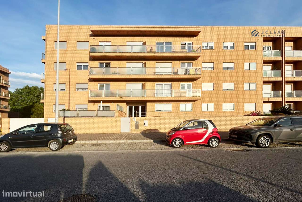 Apartamento T2 em Custóias-25