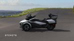 Can-Am Spyder - 10