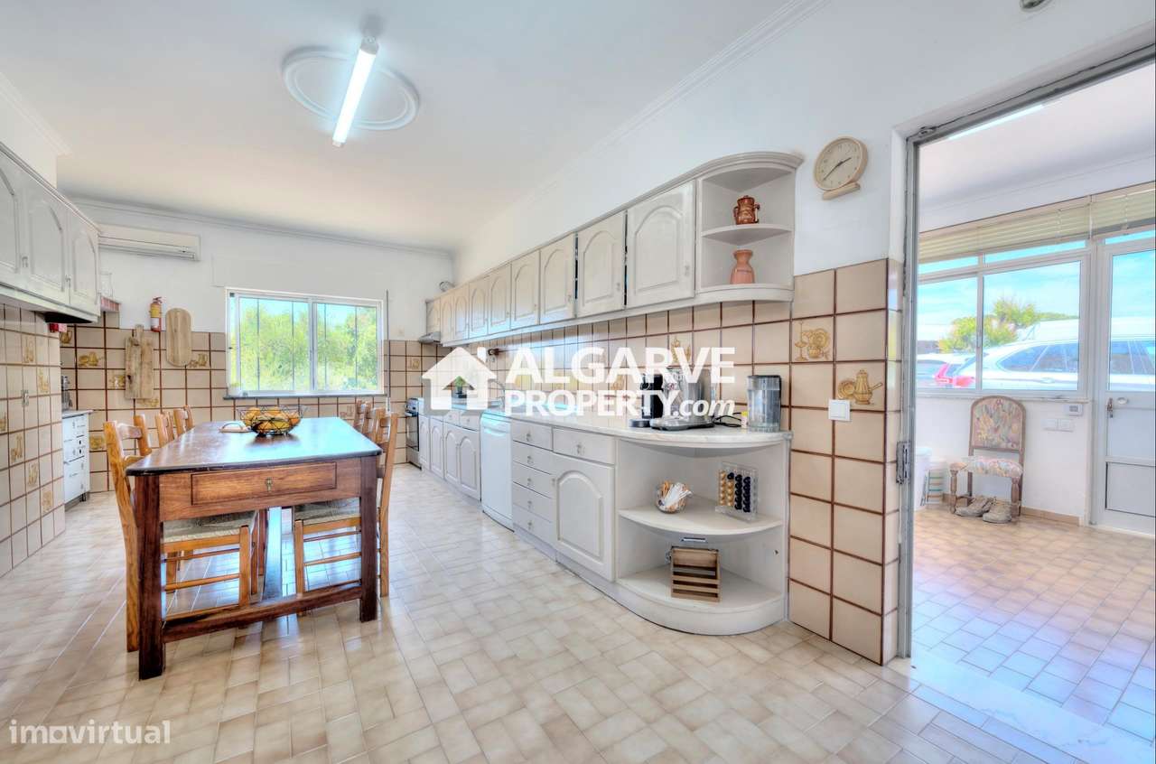 V5+1 Casa Independente num lote de 3.980m² – Ideal para Habitação e Ex - Grande imagem: 3/60