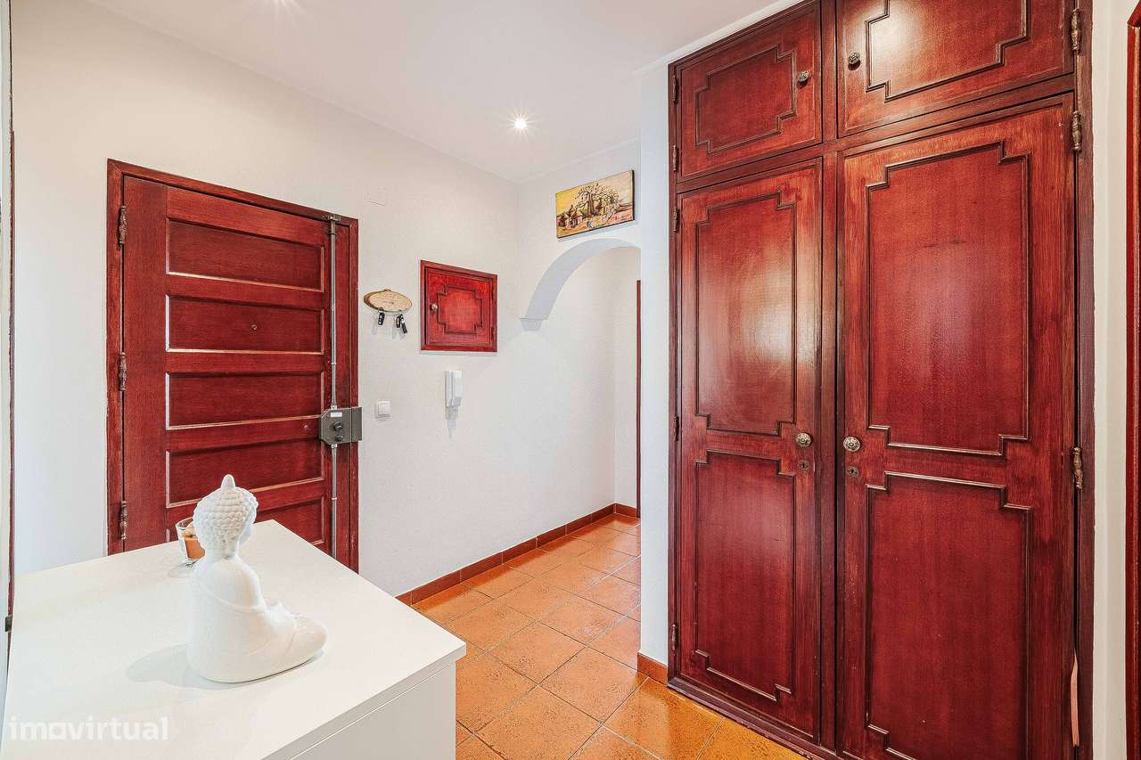 T2 totalmente remodelado no Cacém-33