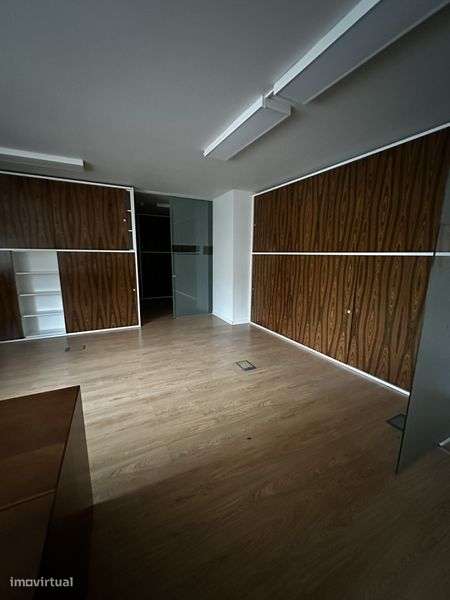 [ALUGO] Loja comercial centro de valongo - Grande imagem: 4/7