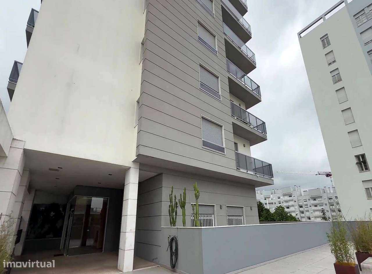 T1 com varanda, ar condicionado e elevador em Lisboa