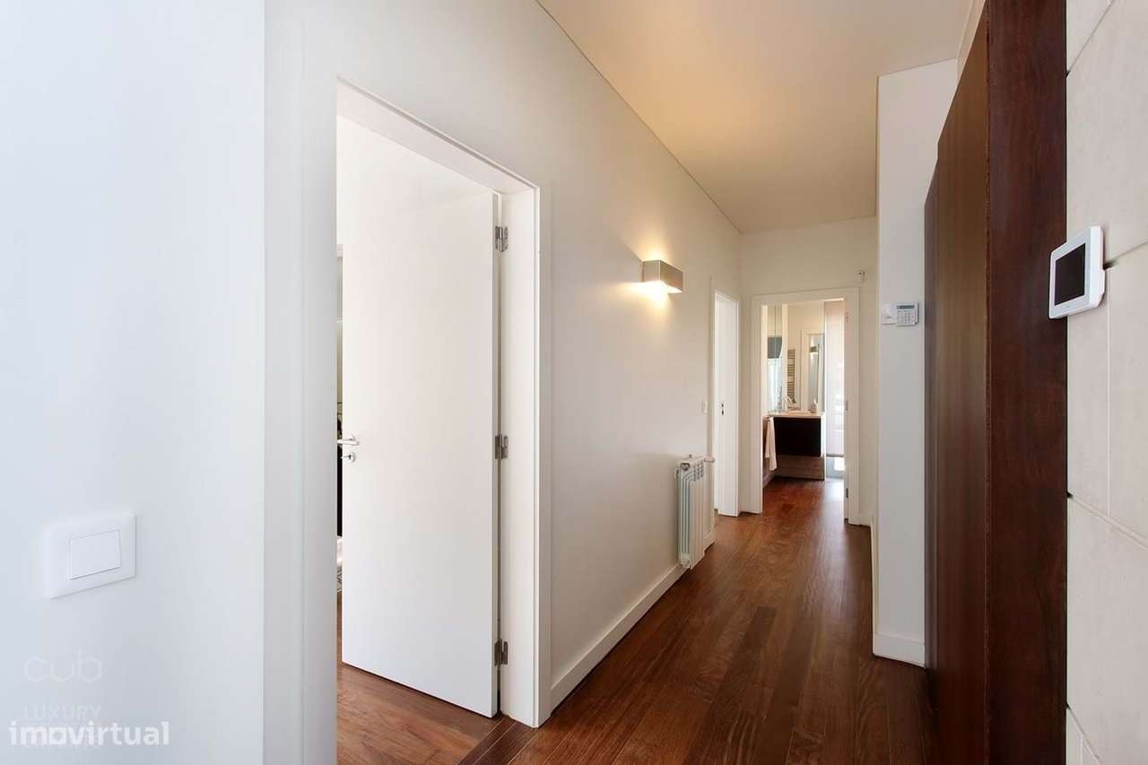 Moradia, 391 m², Charneca de Caparica e Sobreda-37