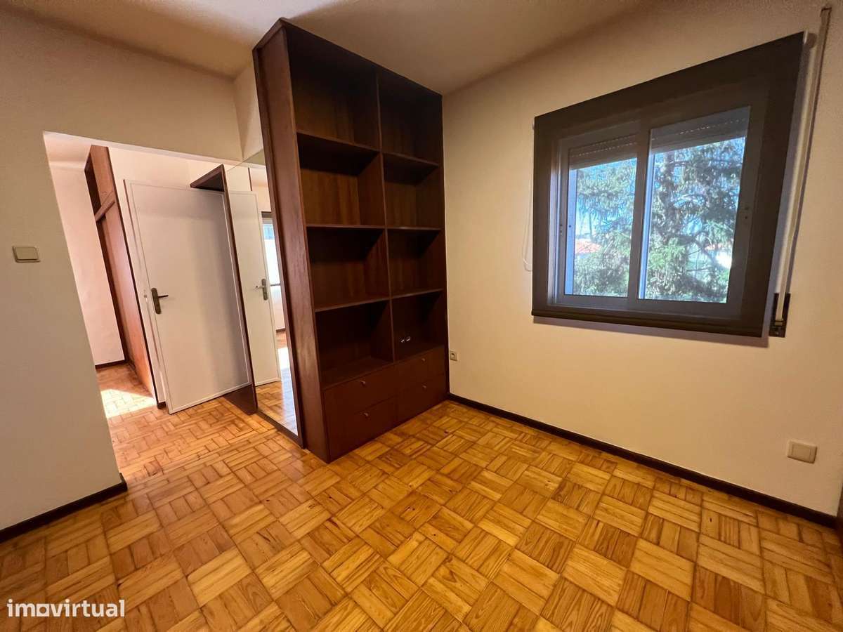 Moradia T4+2  3 Frentes monte dos Burgos-21