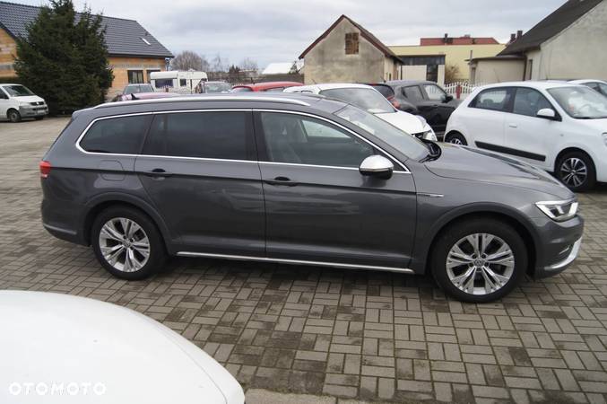 Volkswagen Passat Alltrack 2.0 TDI SCR 4Mot DSG - 33