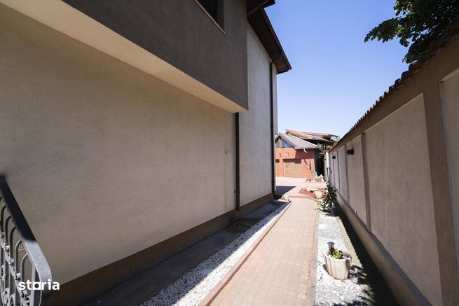 Casa 8 camere, 326 mp utili, teren 835 mp – cartier Rovine-Lapus Arg-5