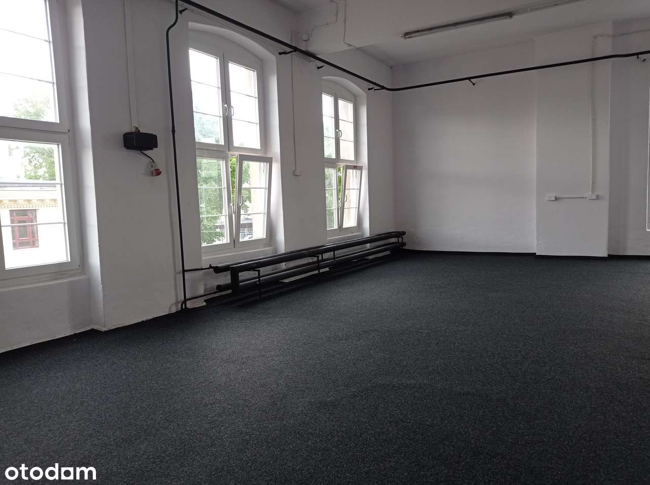 Lokal usługowo-biurowy blisko centrum, parking - Pełny obrazek: 2/12