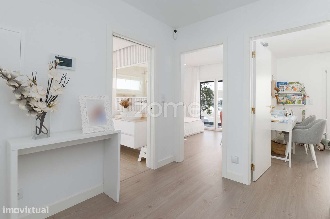 Moradia T4 Bª São Sebastião - Famões-17