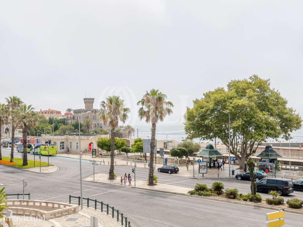 Moradia T9 com vista mar, no Estoril, Cascais - Grande imagem: 4/13