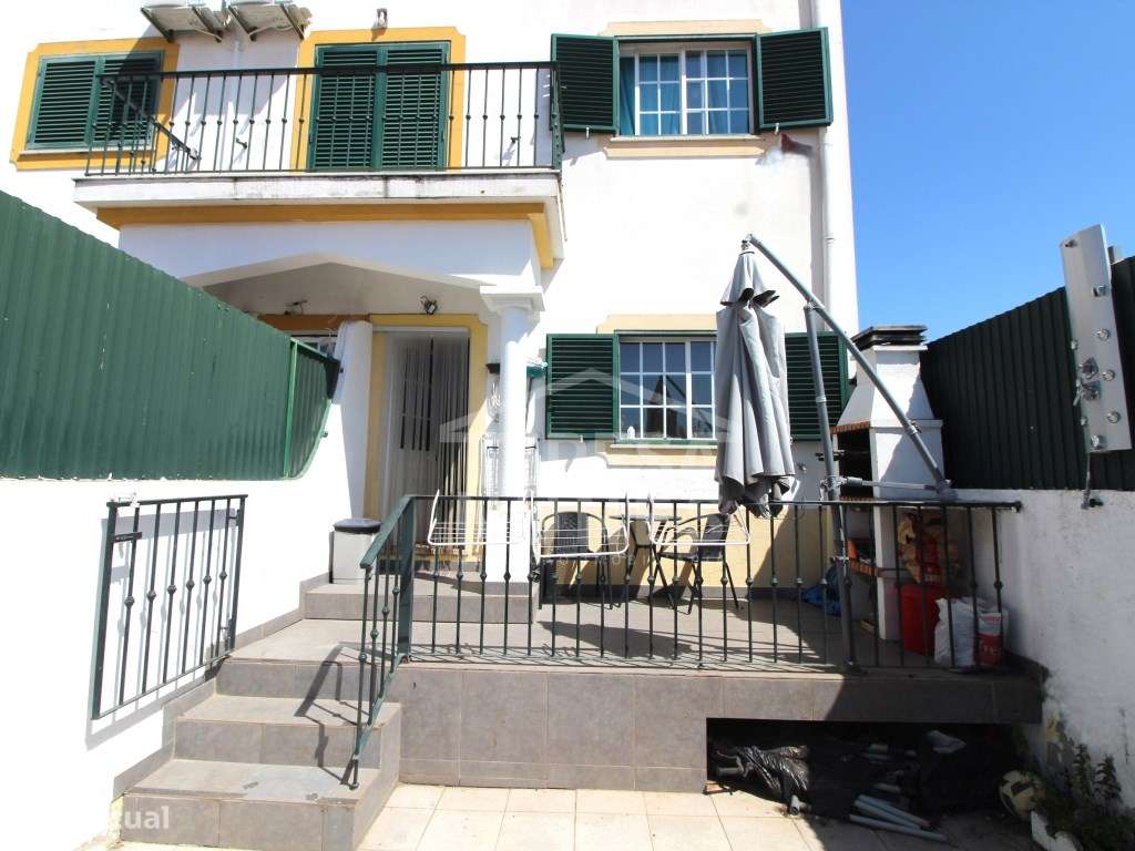 MORADIA EM BANDA V3 - QUINTA DO CONDE-8