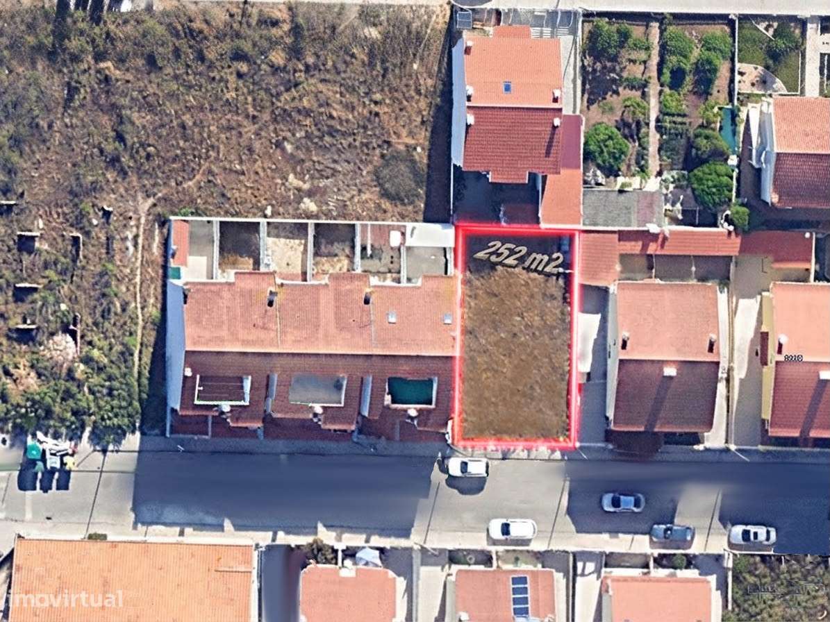 Terreno urbano para moradia com projeto aprovado-0