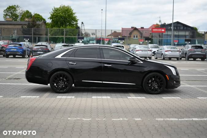 Cadillac XTS - 12