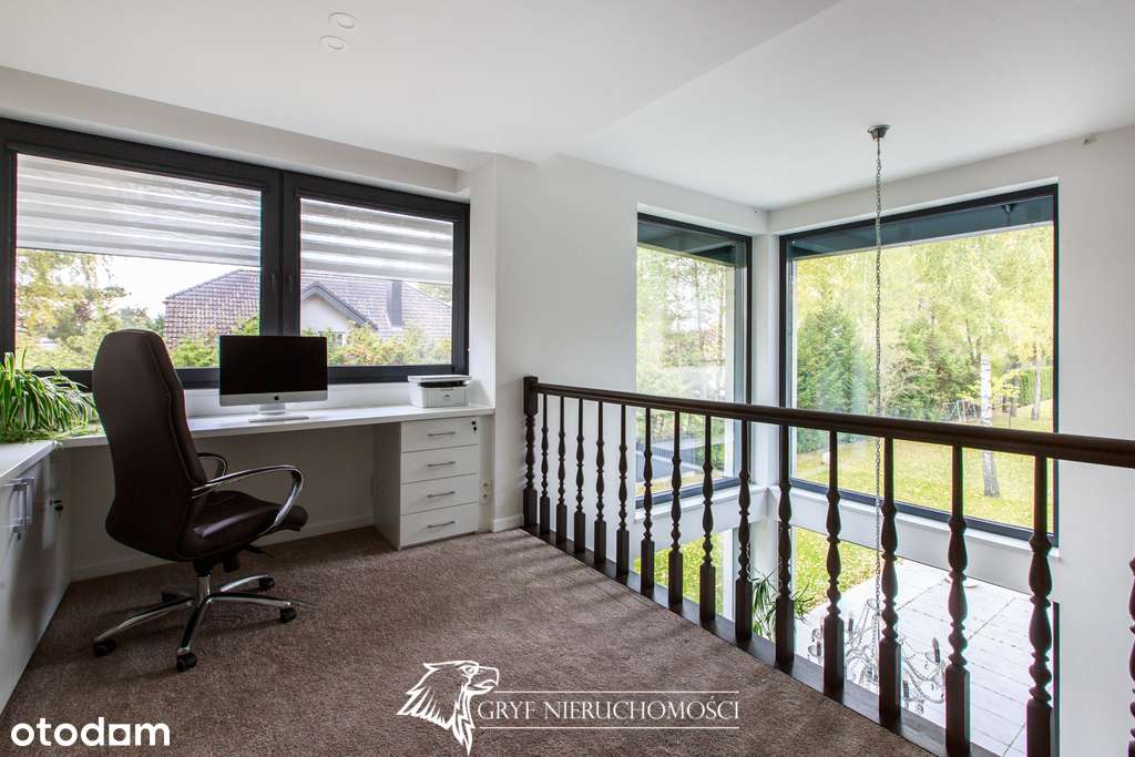 -Nowoczesny dom w otoczeniu lasu - duża działka --13