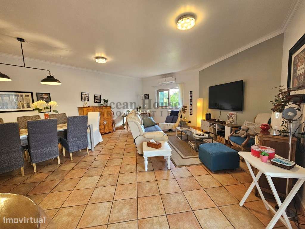 Apartamento com 3 quartos, piscina e garagem em Almancil.-6