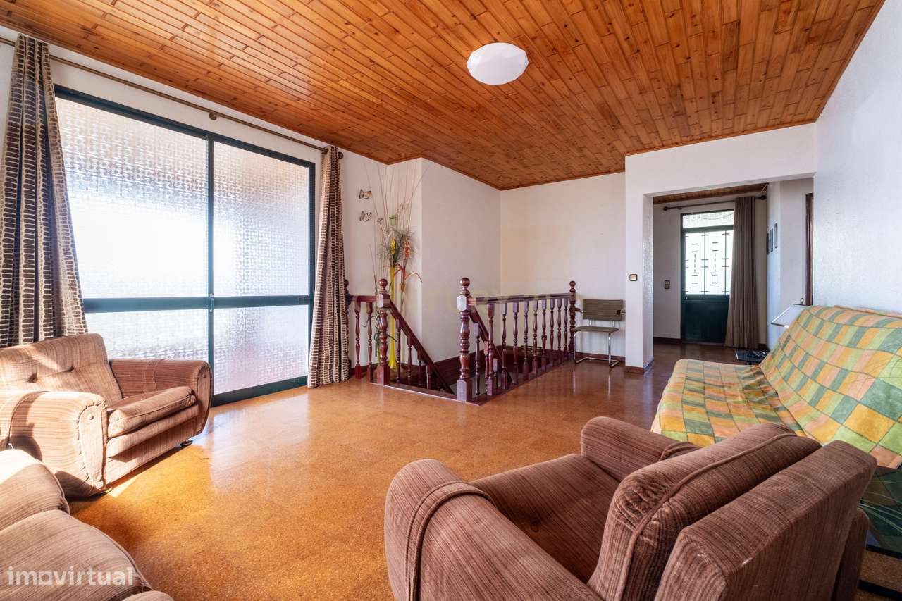 Uma casa com alma, espaço e muitas possibilidades nos Canhas, Ponta do-17