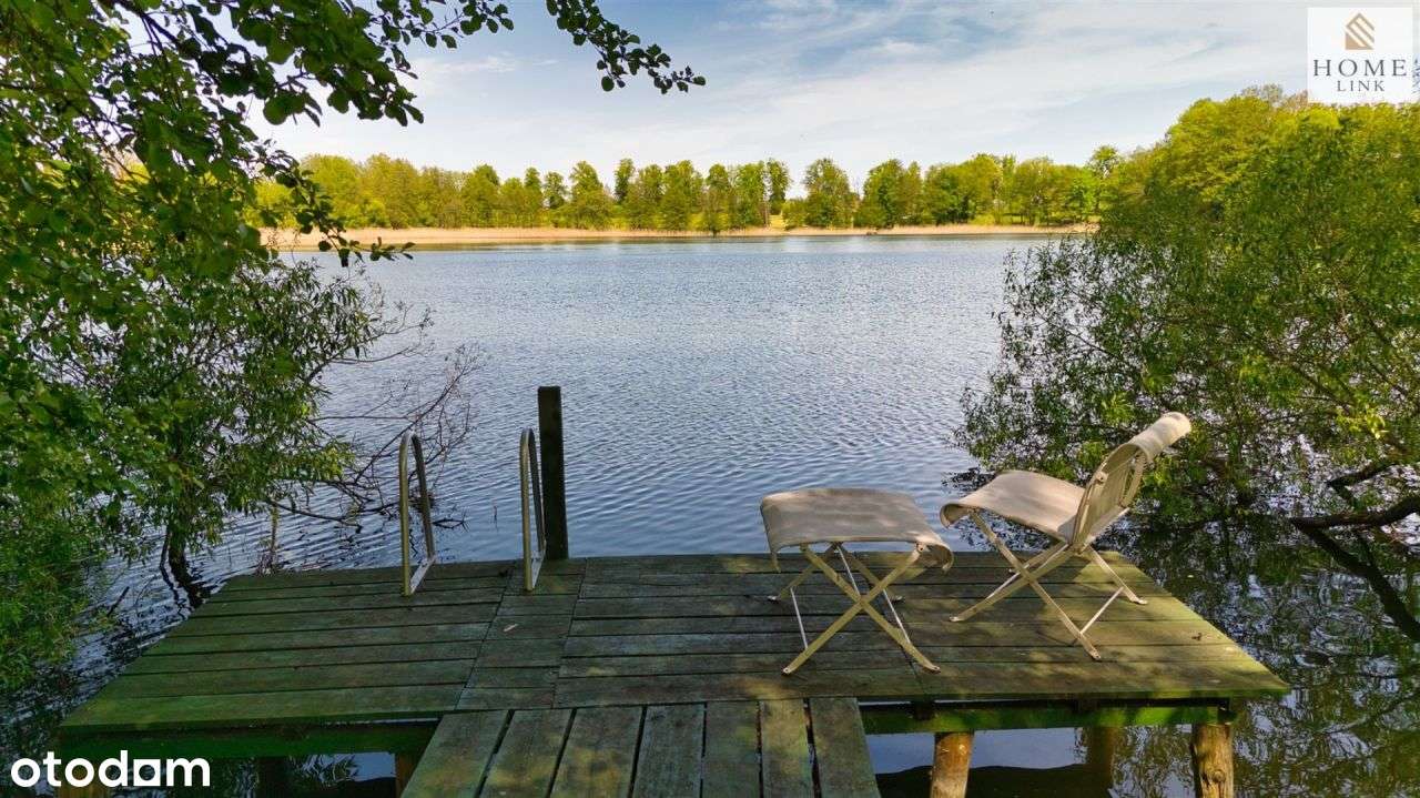 Dom w dawnej szkole nad jeziorem-1