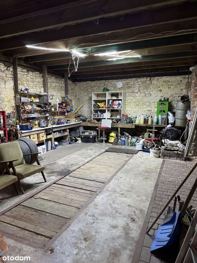 Zaczarowany ogród pod Wojciechowem - garaż, warsztat, piwniczka/schron-17