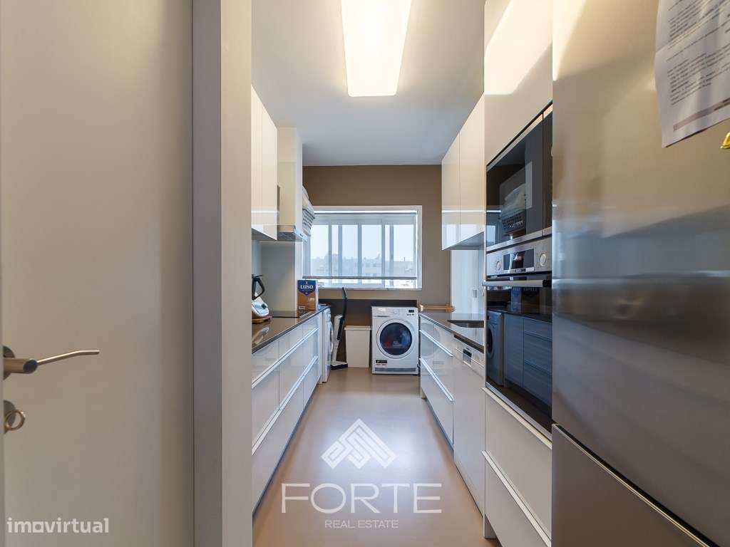 Apartamento T3 Duplex no centro de Espinho-10