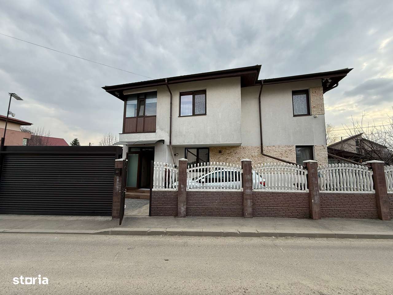 Vila tip Duplex , gata de mutat!-0