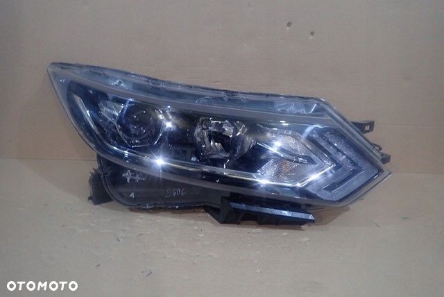 LAMPA PRAWA REFLEKTOR NISSAN QASHQAI 2 II LIFT 17- - 1