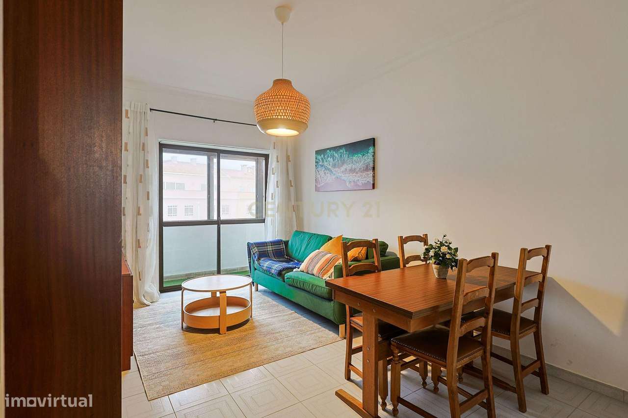 Apartamento T3 com Marquise e Varanda | Metro e Barco à Porta | Cacilh - Grande imagem: 2/32