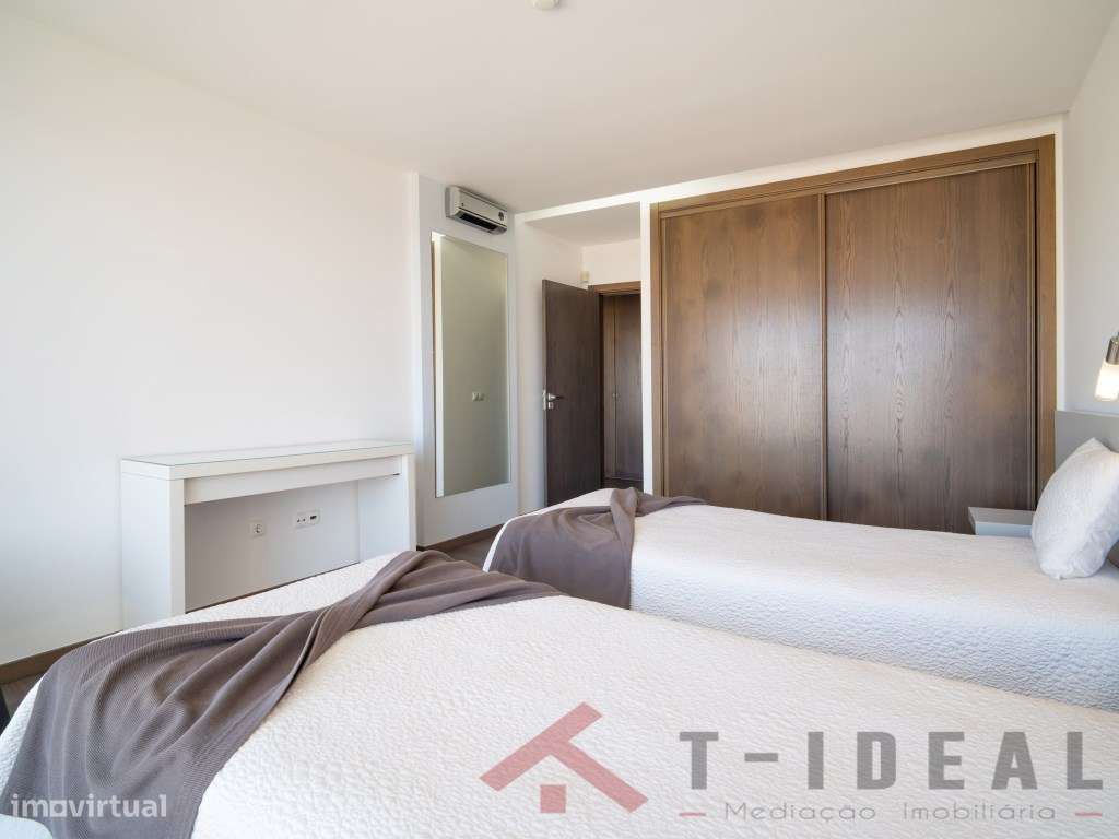 Moradia T4 Moderna Vista Mar-55