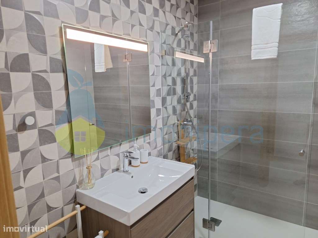 Apartamento T2 (1+1) NOVO, a 200 m da praia , situado a sul da Via ...-6