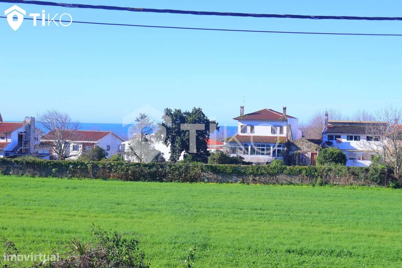 Moradia Independente T3 para Recuperar em Azurara - Vila do Conde - Grande imagem: 4/33