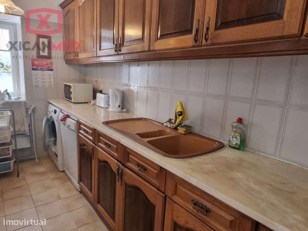 Casa no centro de Almoçageme-7