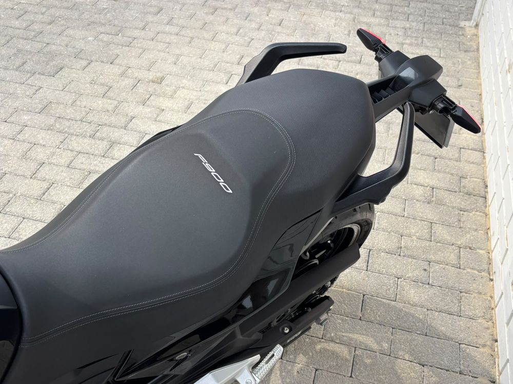 BMW F 900 R