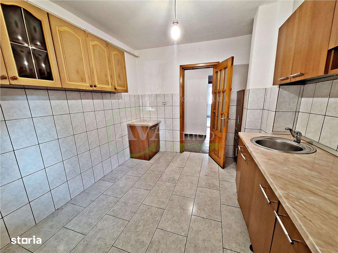 Repozitionare Pret | Apartament 3 camere decomandat | Centrala termica - Imagine principală: 1/10