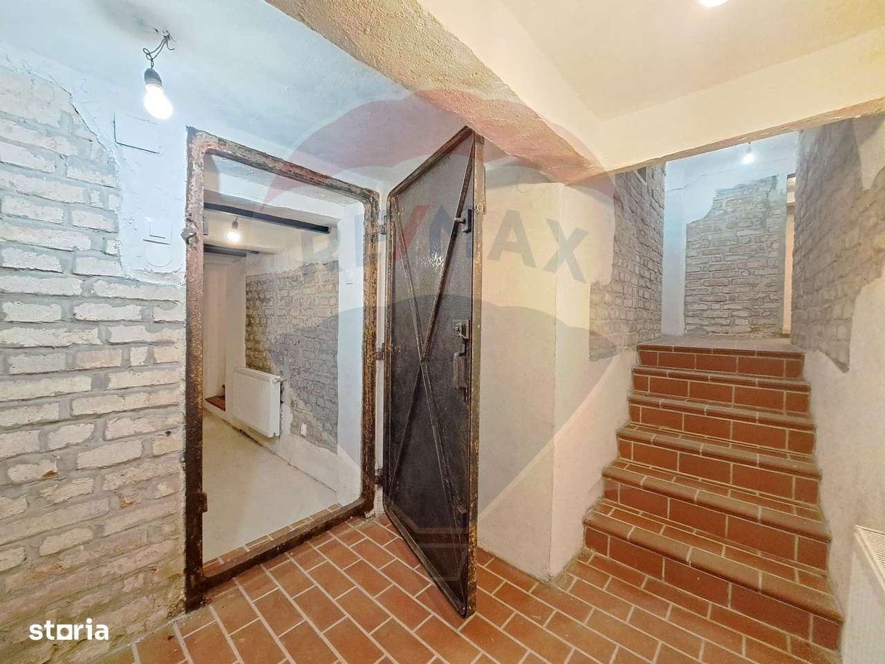 Spațiu comercial-Demisol-Atelier de arta - Imagine principală: 4/18