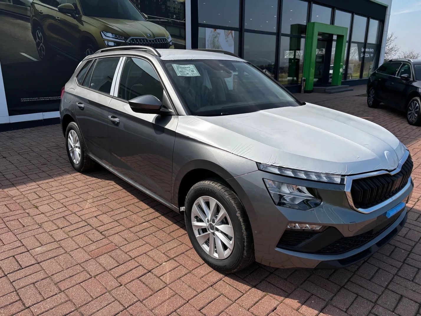 SKODA KAMIQ Kamiq Essence 1,0 TSI 70 kW 5-biegowa manualna