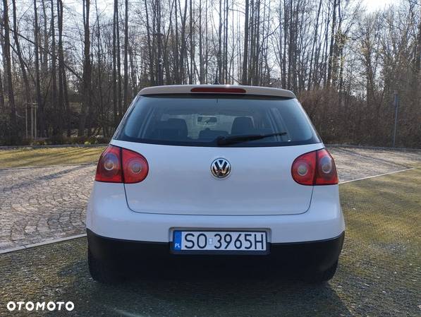 Volkswagen Golf V 1.9 TDI DPF BlueMot Comfortline - 13