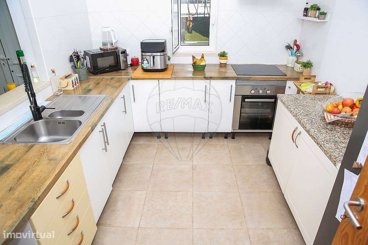 Moradia T4 para venda-12