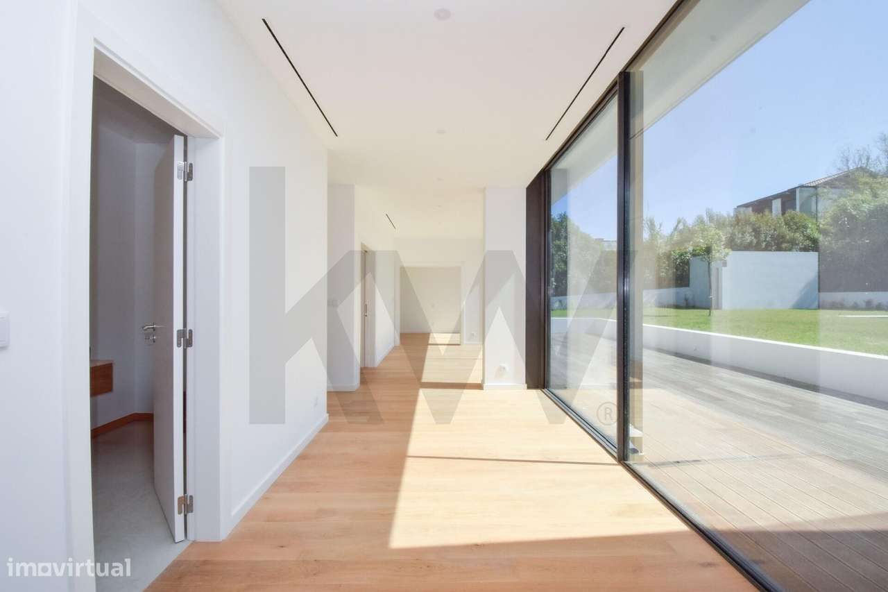 Moradia Contemporânea T5 no Oeiras Golf & Residence-6