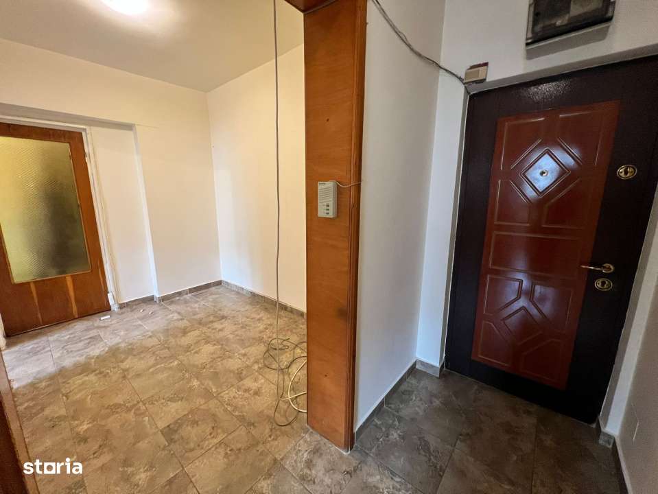 Bucur Obor- metrou la 1 min, 2 camere decomandat,-14