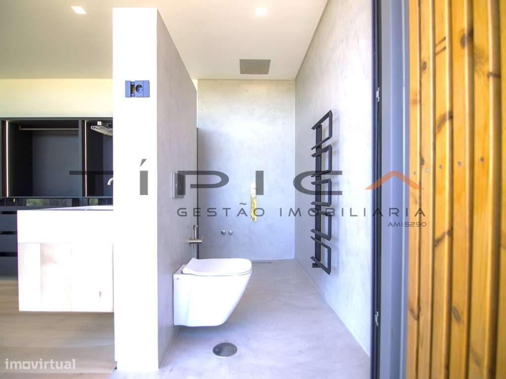 Moradia LUXO Condomínio Privado-27