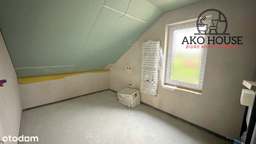 Wyjątkowy dom z potencjałem i dużym garażem!-10