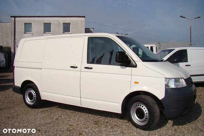 Volkswagen Transporter T5 - 8