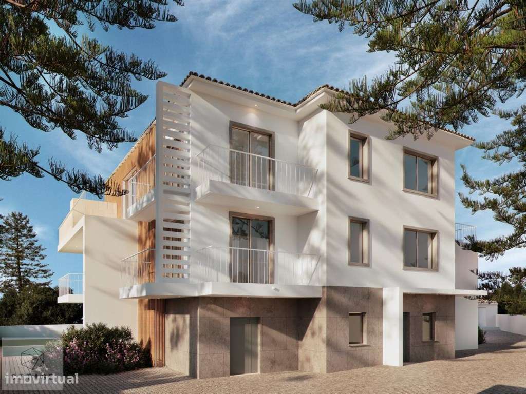 Andar de Moradia T4 em Carcavelos a poucos metros da praia-3