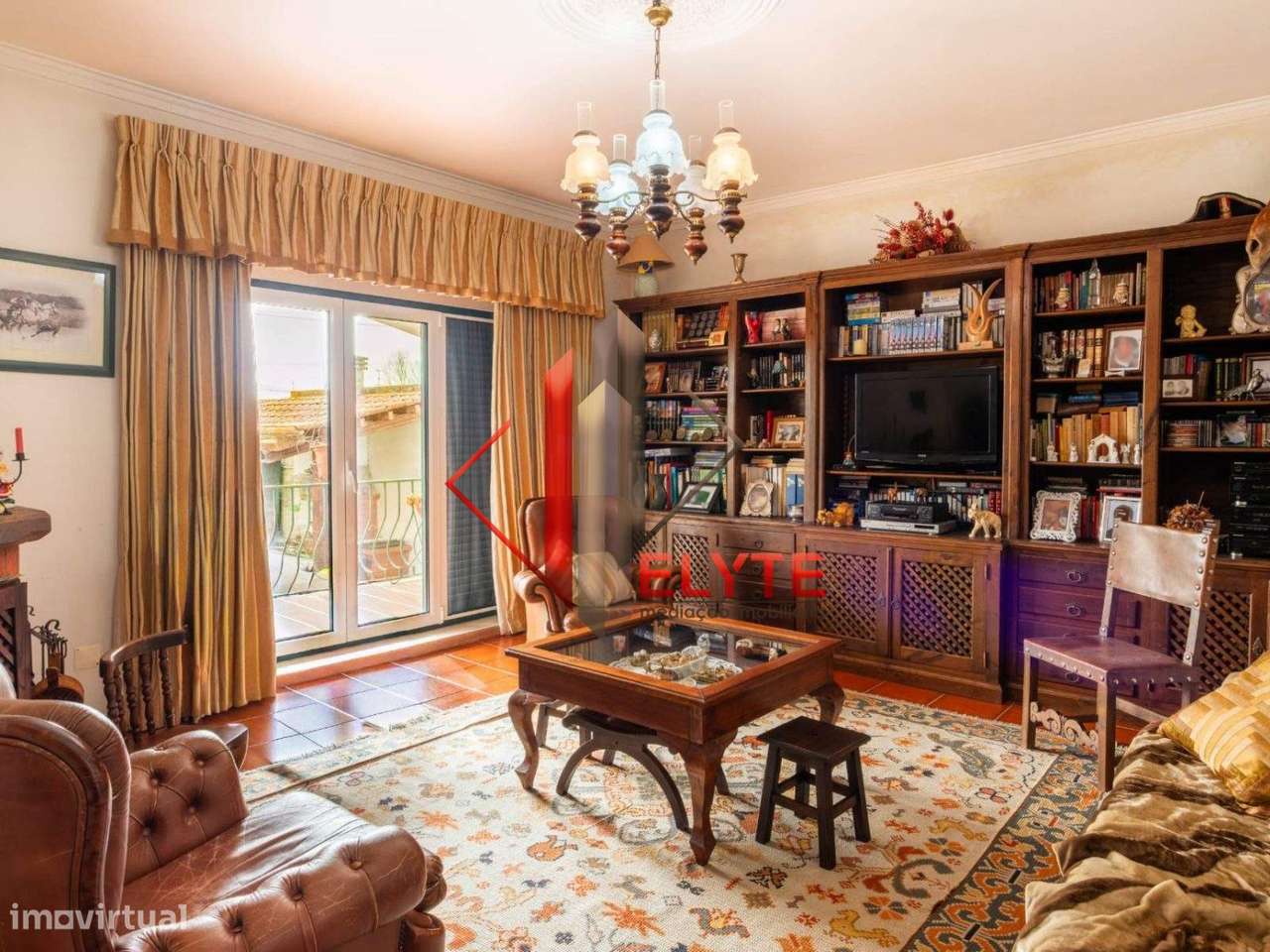 Moradia T7 no centro de Samora Correia-17